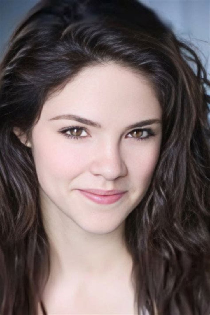 Amanda Gallo Bra Size, Age, Weight, Height, Measurements