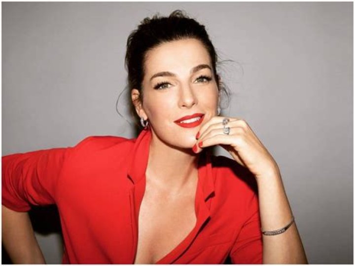 Ayelet Zurer