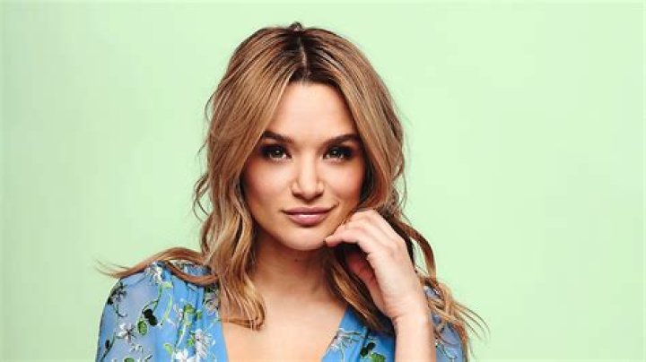 Hunter King Bra Size, Age, Weight, Height, Measurements