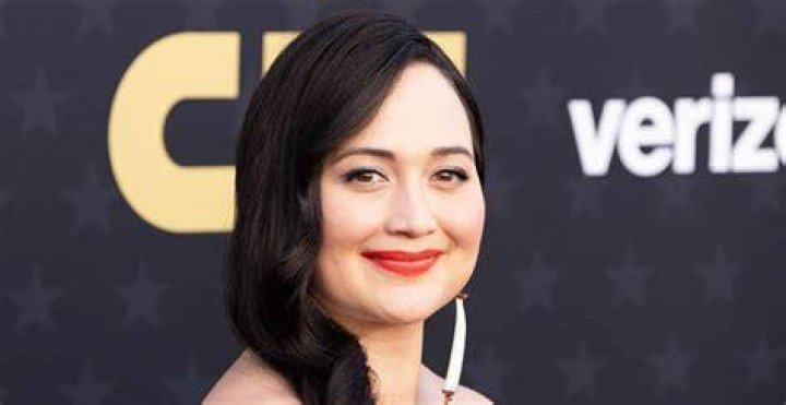 Lily Gladstone Bra Size, Age, Weight, Height, Measurements