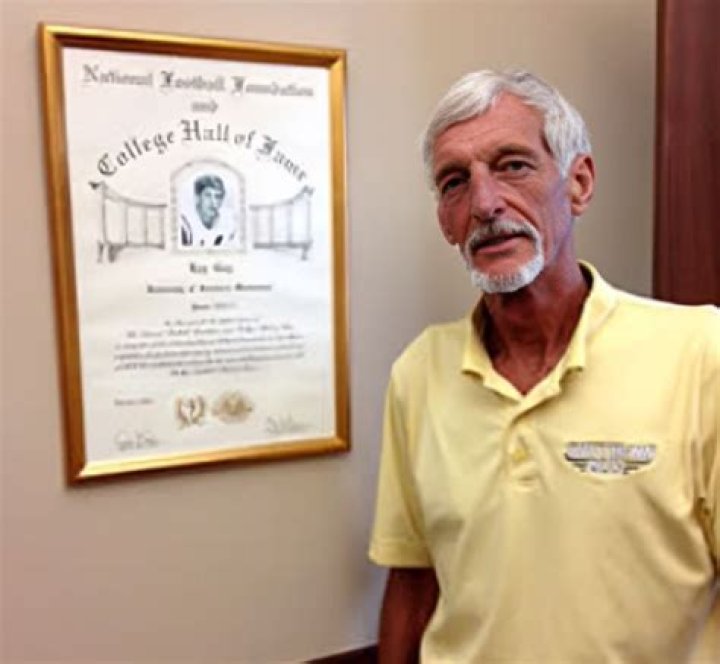 Ray Guy Wife; Meet Beverly Guy