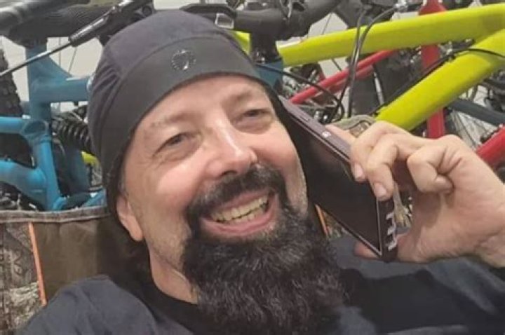 Steven Pringle Dies in car crash while delivering free bikes in Florida