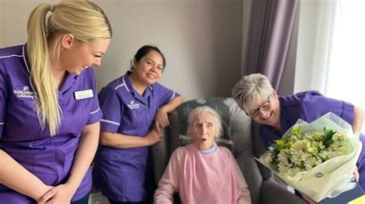 Who was Baileys resident? – Celebrity